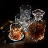 Whiskey-pullon ja -lasien setti